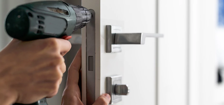 Locksmith For Lock Replacement Near Me in Magalia, CA