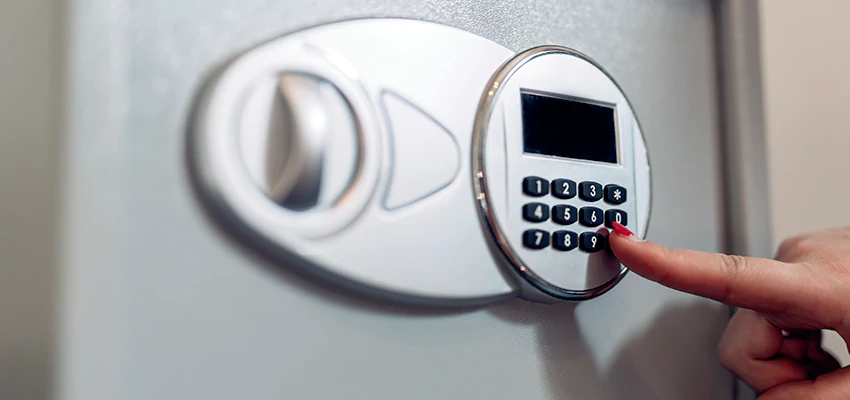 Jewelry Safe Cracking in Magalia, California